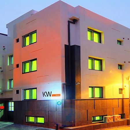 Hostel Kw Sinsa Seoel Buitenkant foto
