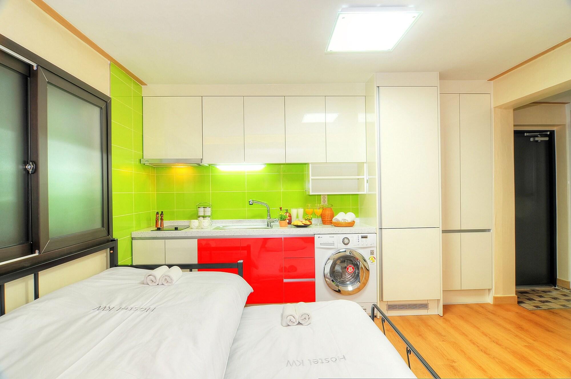 Hostel Kw Sinsa Seoel Buitenkant foto