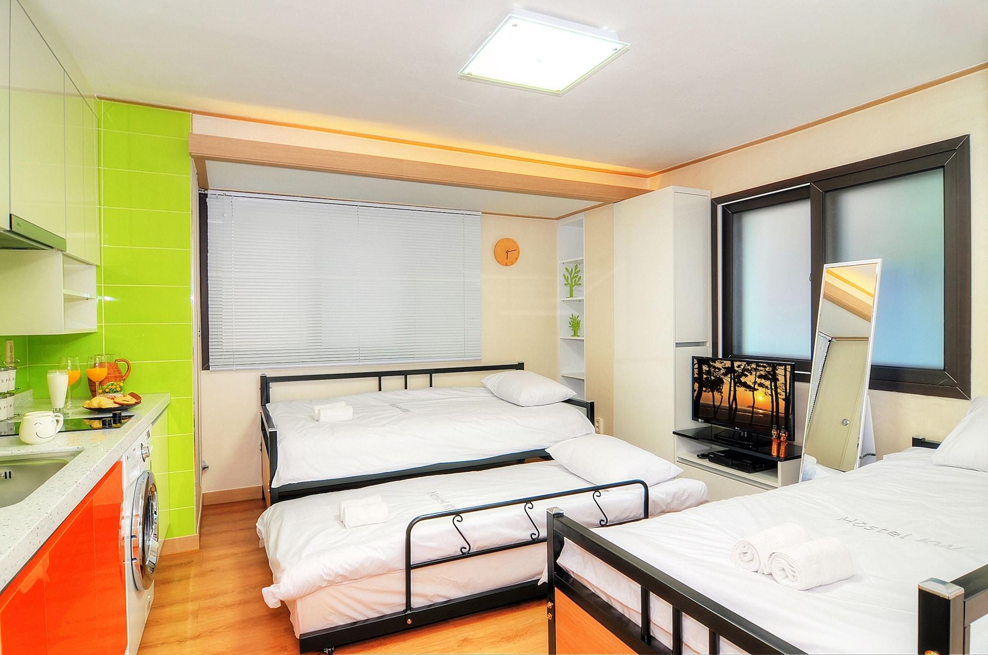 Hostel Kw Sinsa Seoel Buitenkant foto
