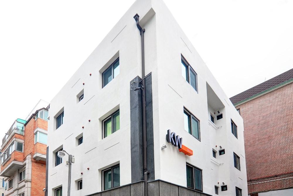 Hostel Kw Sinsa Seoel Buitenkant foto